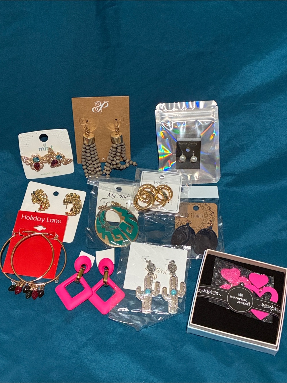 Assorted Women's Fashion Earrings